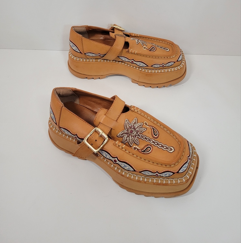 FARM Rio Tan Embroidered Flats - Picture 3 of 6